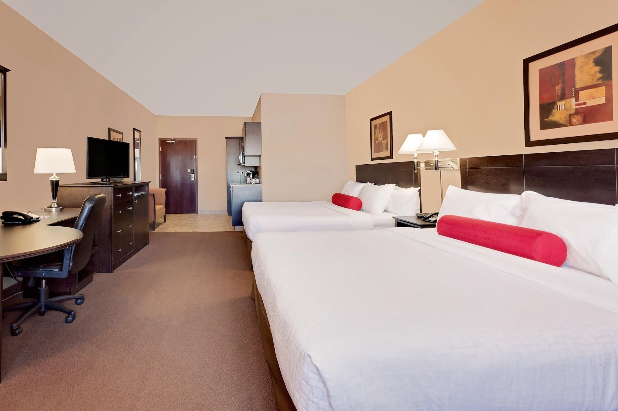 Ramada By Wyndham Camrose Hotel Exterior foto